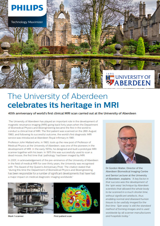 un uomo con gli occhiali e l'immagine di un edificio