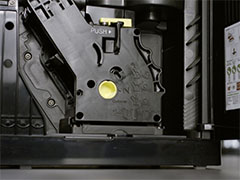 Non riesco a inserire il gruppo infusore nella macchina da caff&egrave; Philips Saeco