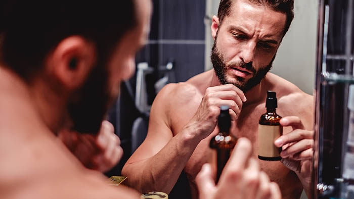7 look adatti a chi ha la barba irregolare