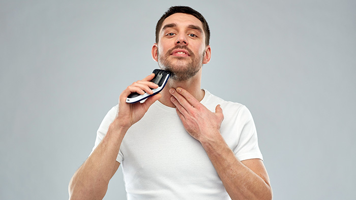 Quale rasoio elettrico comprare se hai la barba lunga?