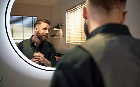 Barba sfumata a punta: guida alla barba a punta