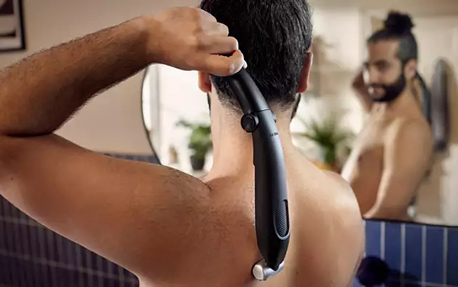 Come effettuare la depilazione schiena dell'uomo?