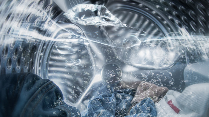 Come lavare i jeans e come stirare i jeans