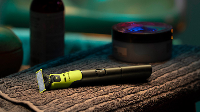 Philips OneBlade 360 connesso: design ultrasottile dell'impugnatura